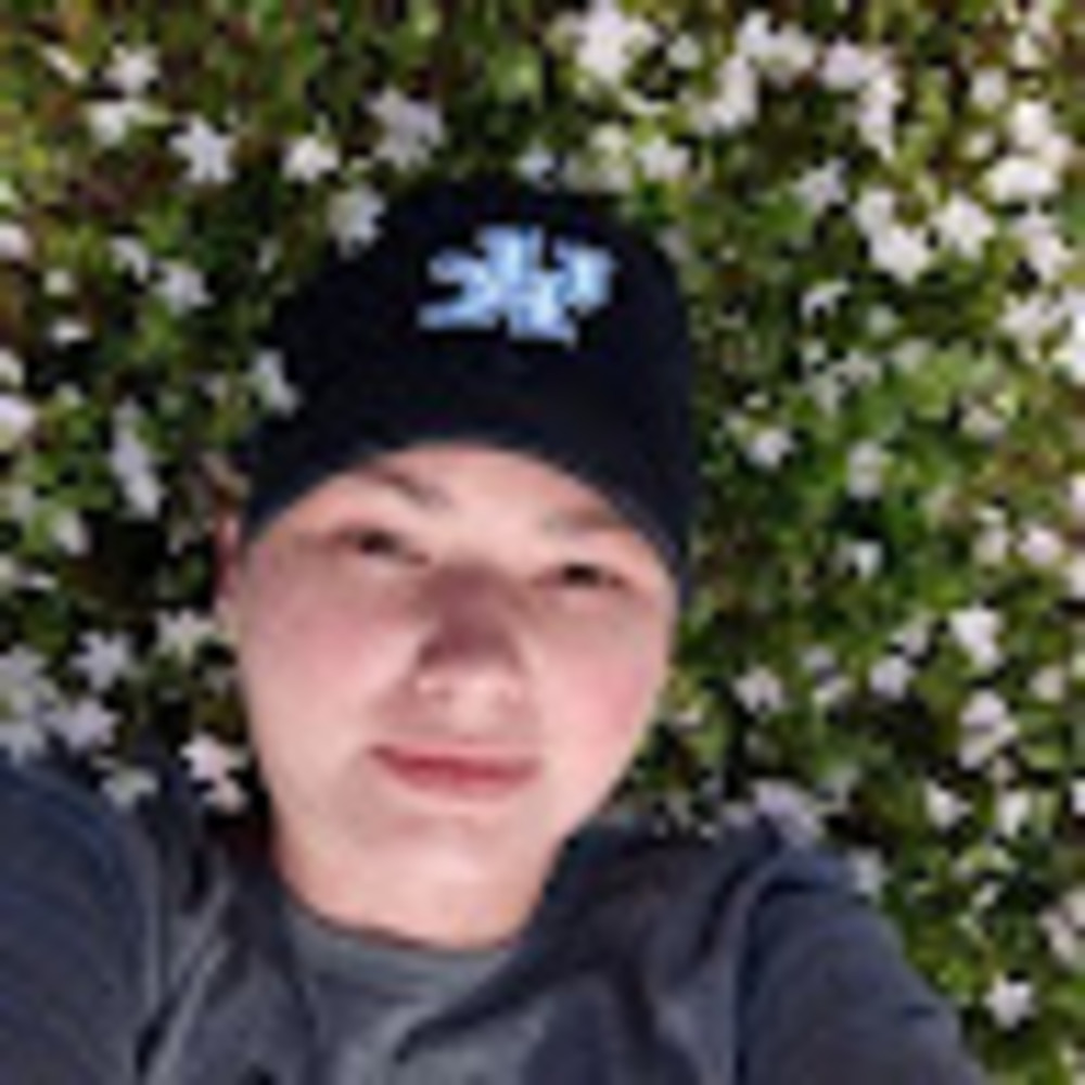 Meet your Posher, April